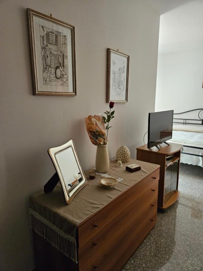 Appartamento I Girasoli กร็อตตาเย ภายนอก รูปภาพ
