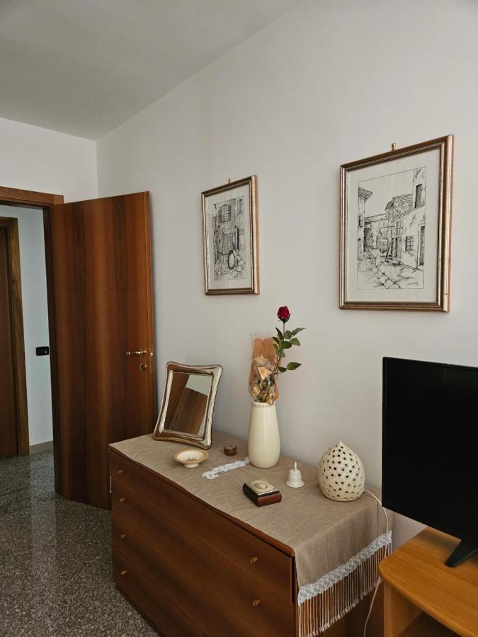 Appartamento I Girasoli กร็อตตาเย ภายนอก รูปภาพ